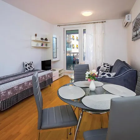 Awesome In With Kitchen * Ριέκα