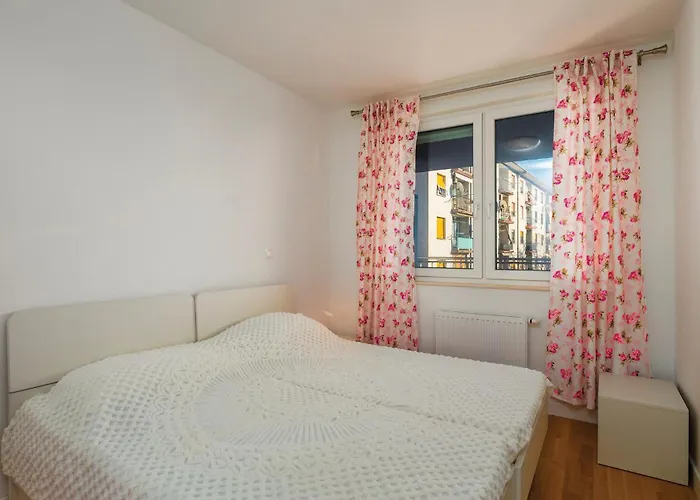 Appartement 1 Bedroom Beautiful In