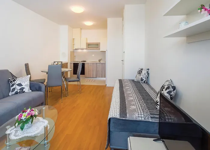1 Bedroom Beautiful In * Rijeka