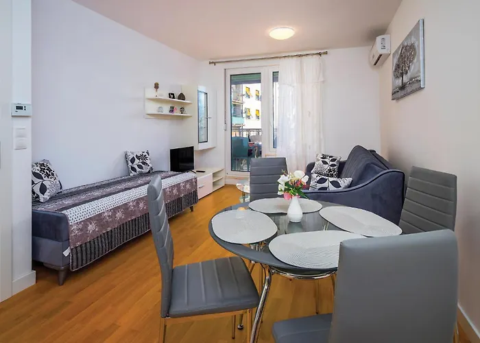 1 Bedroom Beautiful In * Rijeka